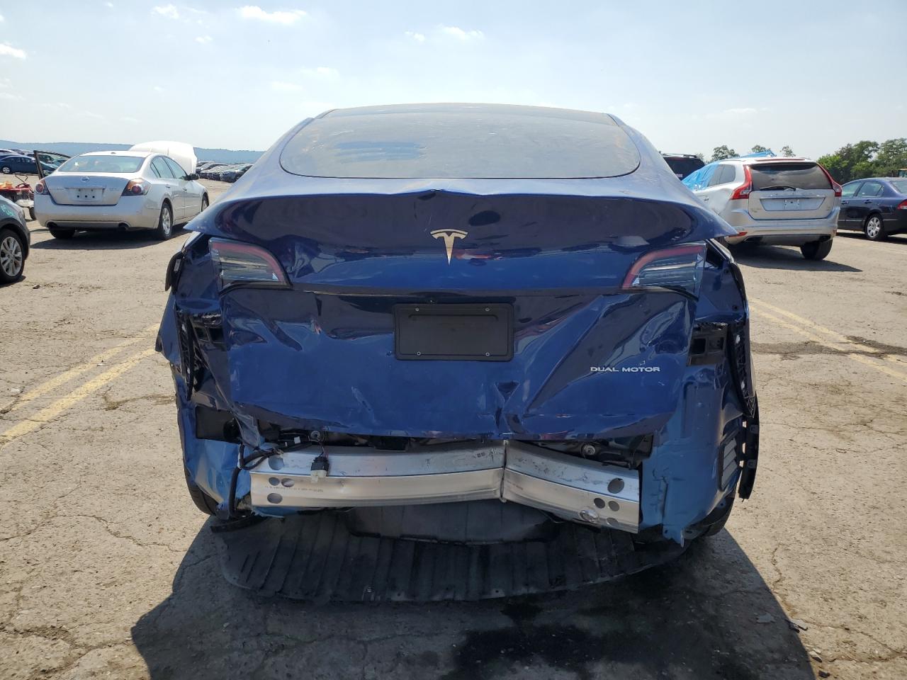 7SAYGDEE7PF806300 2023 Tesla Model Y