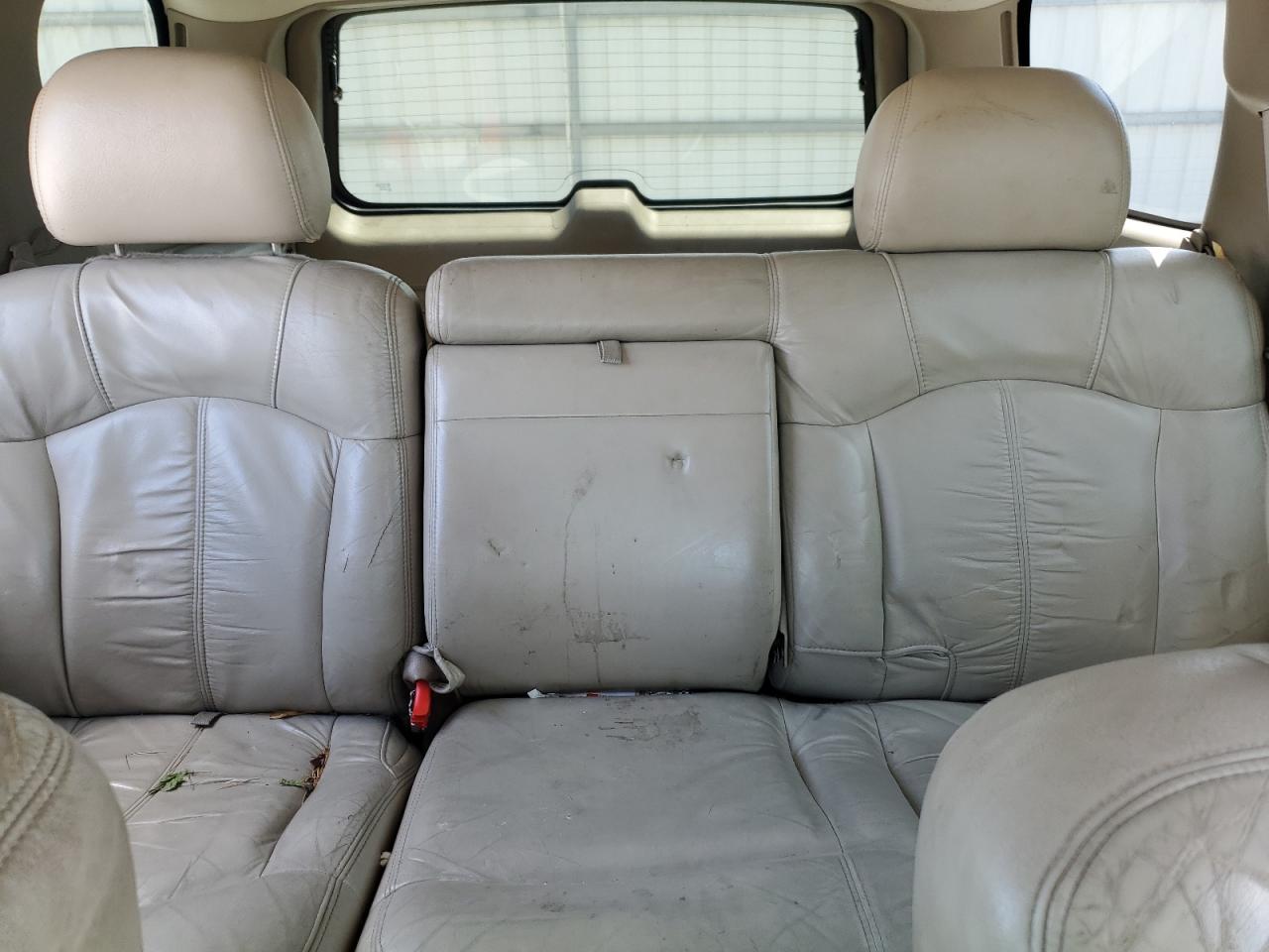 1GNEC13T61R166598 2001 Chevrolet Tahoe C1500