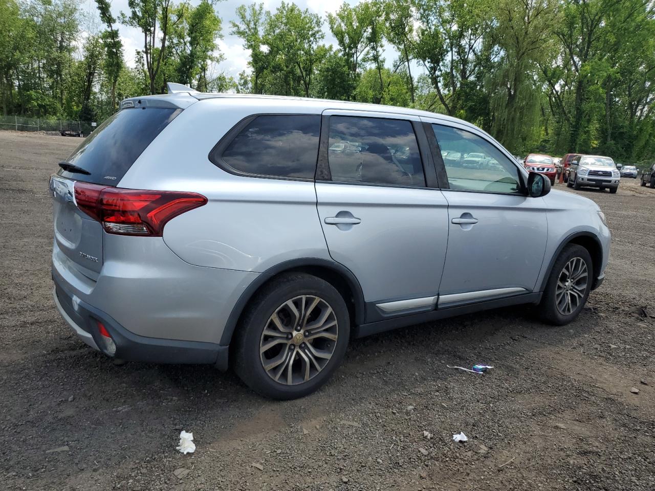 2017 Mitsubishi Outlander Es vin: JA4AZ2A35HZ000897