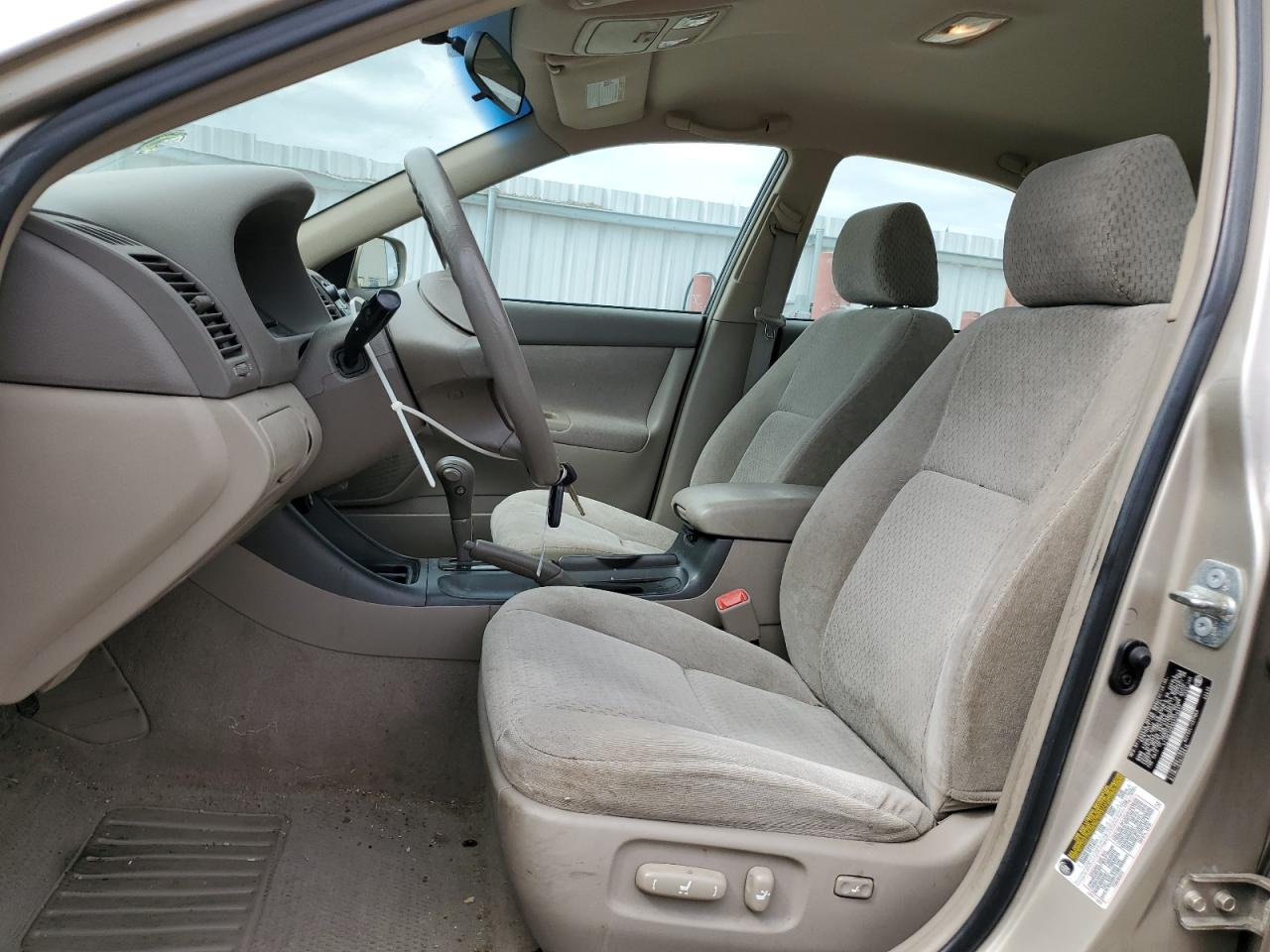 4T1BE32K94U376457 2004 Toyota Camry Le