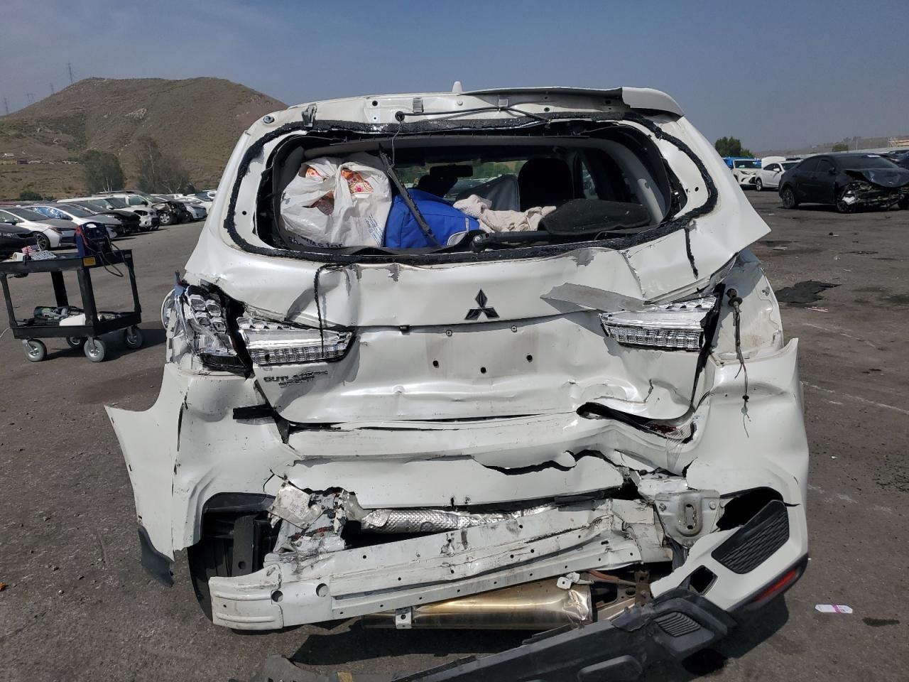 JA4AP3AU6LU001907 2020 Mitsubishi Outlander Sport Es