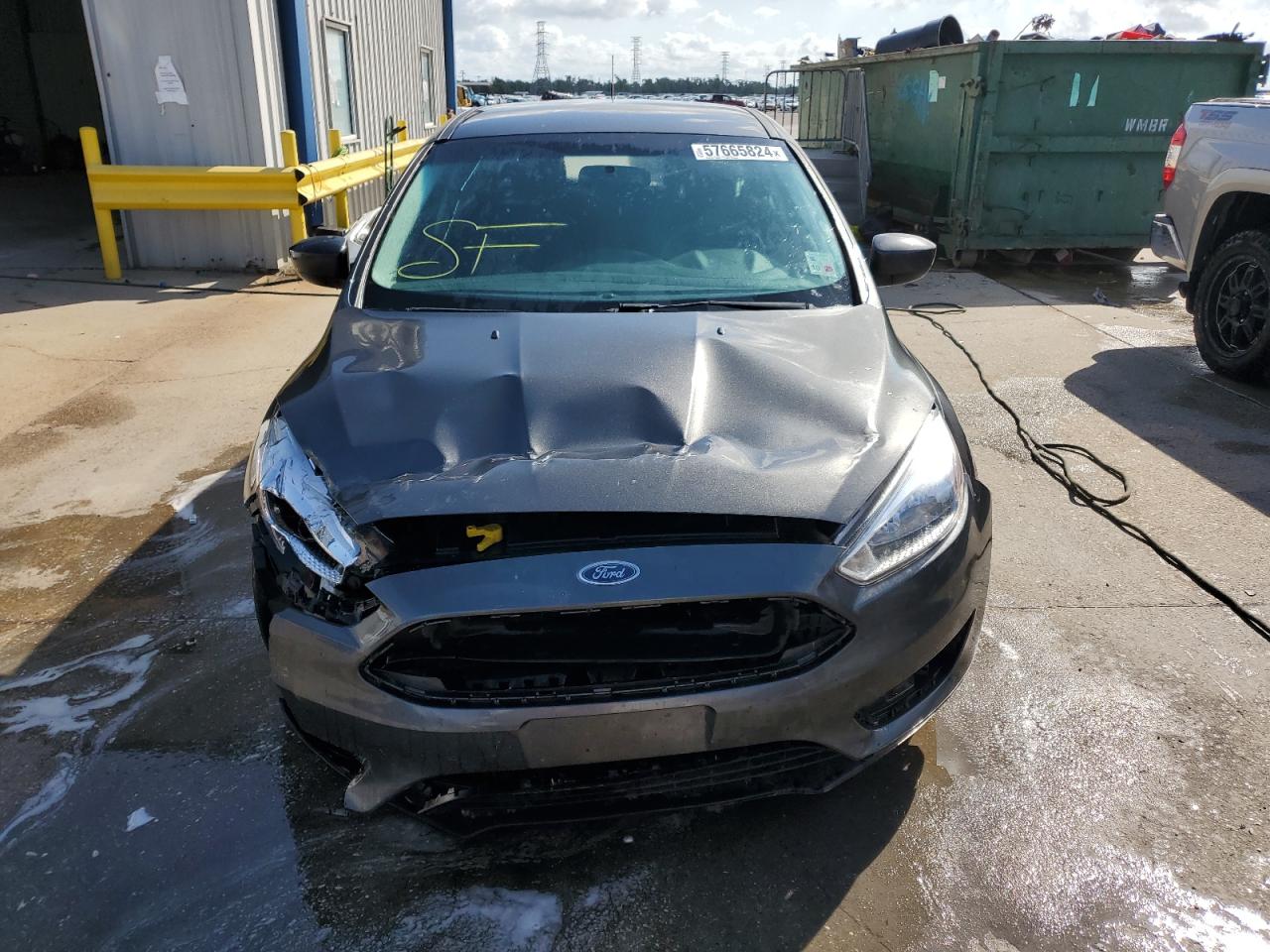 2018 Ford Focus Se vin: 1FADP3K21JL283477