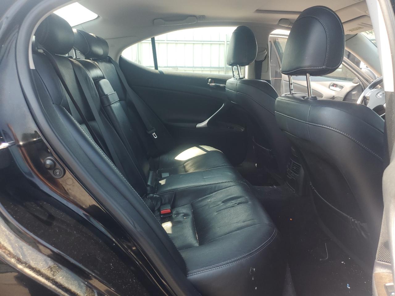 JTHCF5C26B5050721 2011 Lexus Is 250