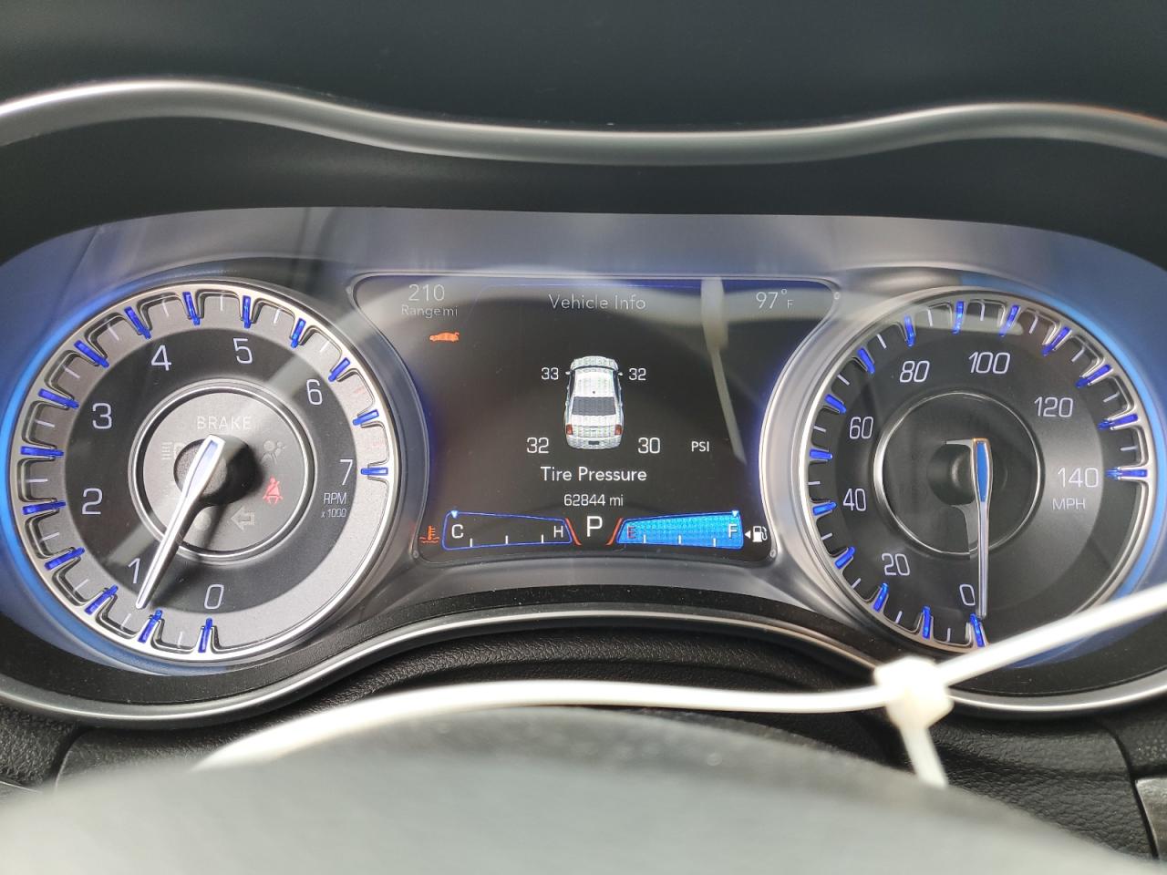 2C3CCARG2JH286042 2018 Chrysler 300 Touring