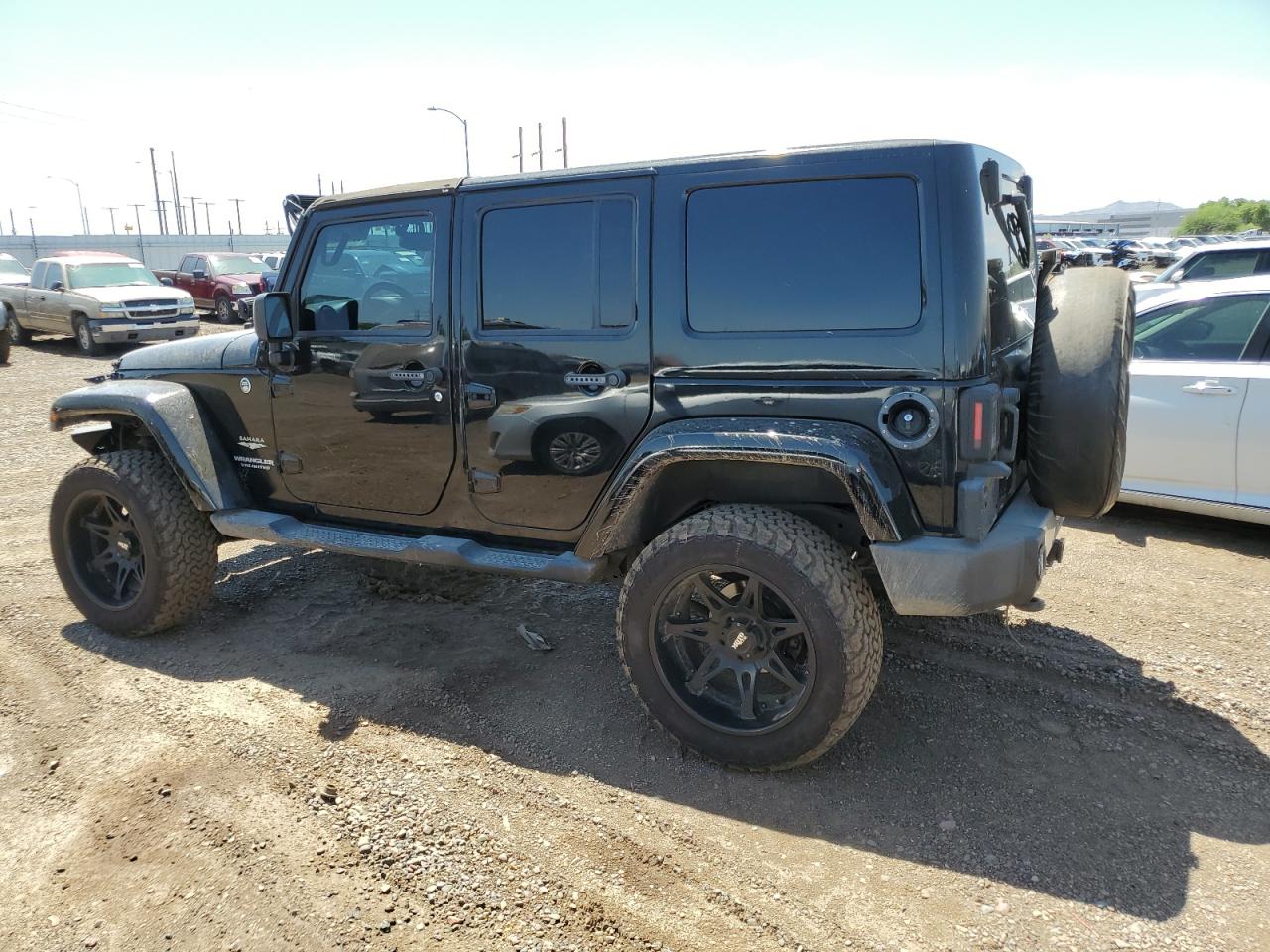 1C4BJWEG3EL106480 2014 Jeep Wrangler Unlimited Sahara