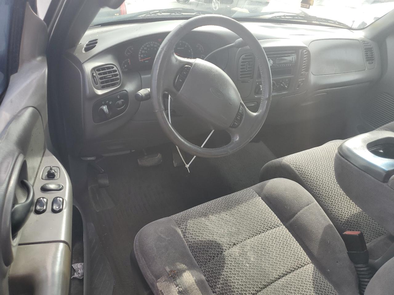 1FTRX17W42NA70545 2002 Ford F150