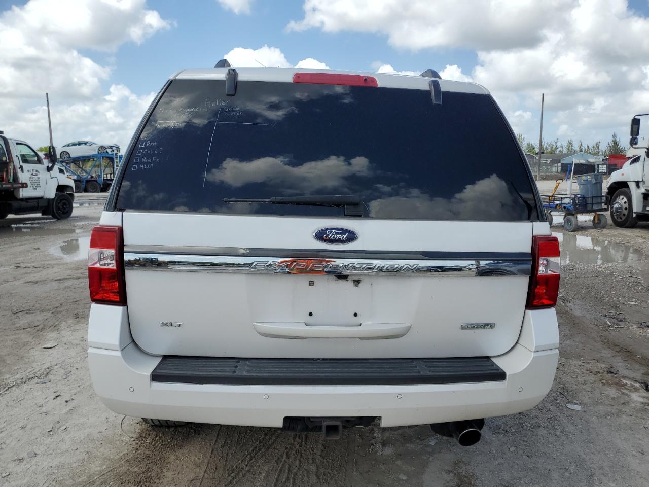 1FMJU1HT8HEA00769 2017 Ford Expedition Xlt