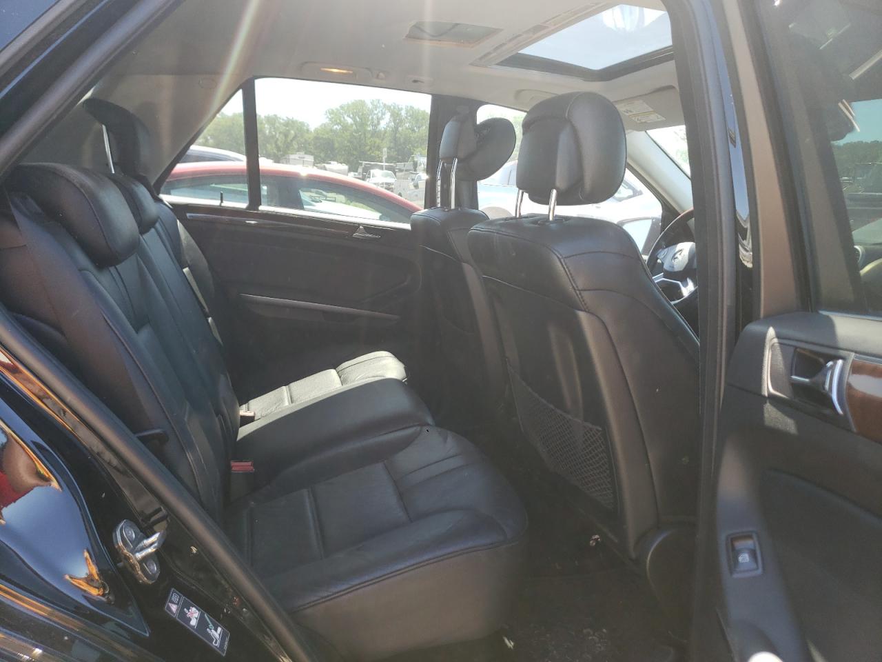 4JGBB7CB6BA654163 2011 Mercedes-Benz Ml 550 4Matic