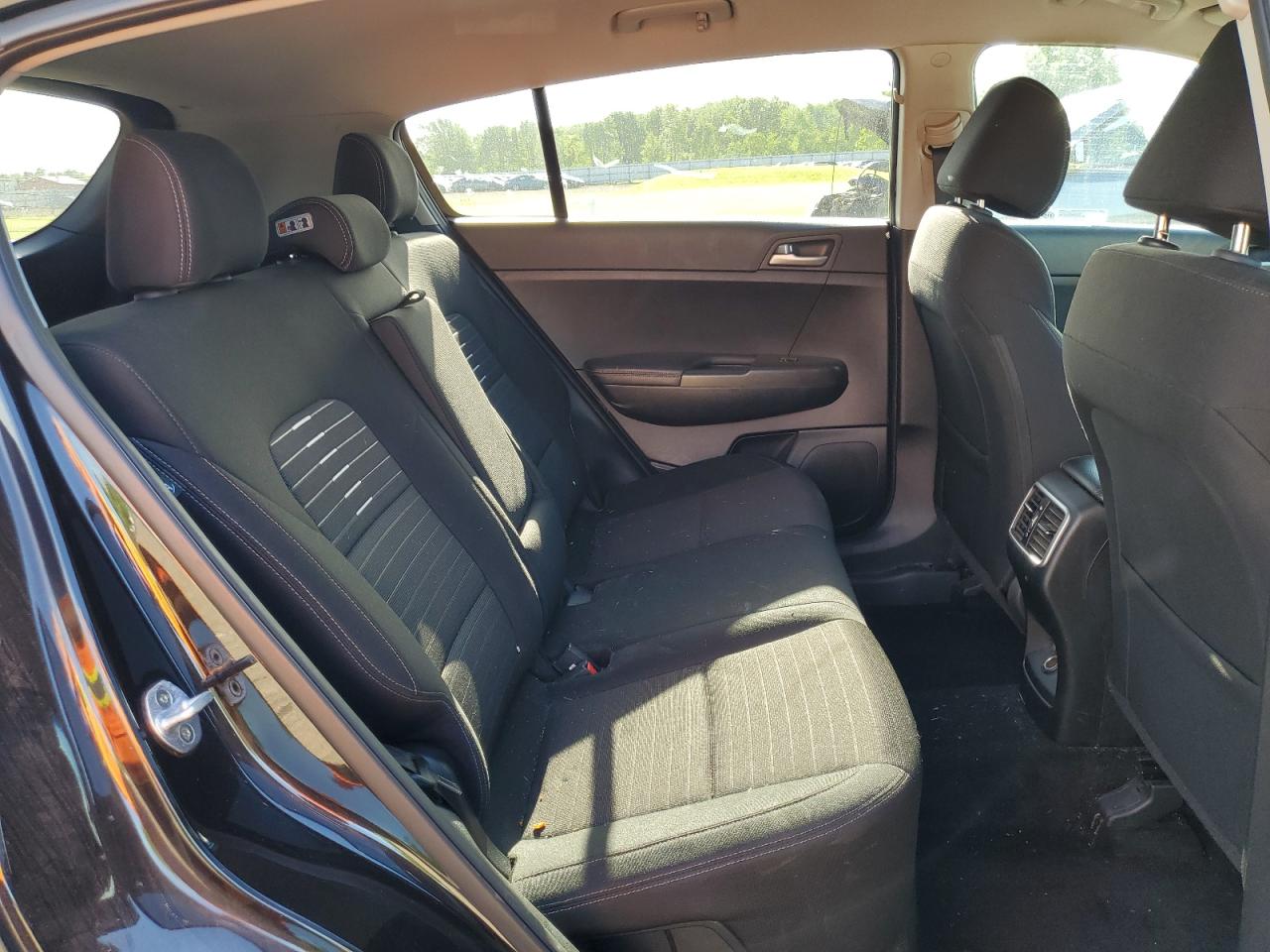 KNDPM3AC3J7401094 2018 Kia Sportage Lx