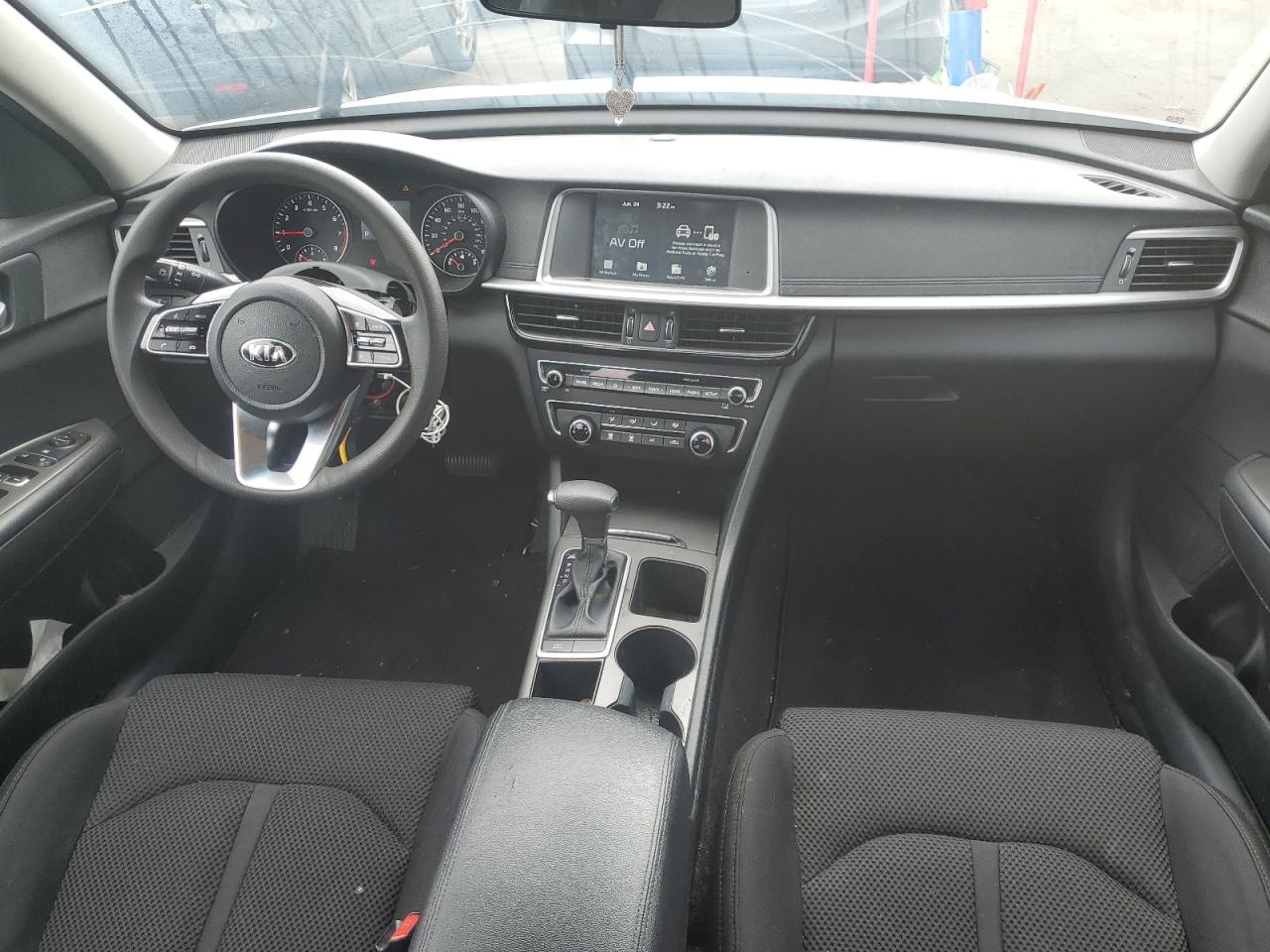 5XXGT4L31LG437575 2020 Kia Optima Lx