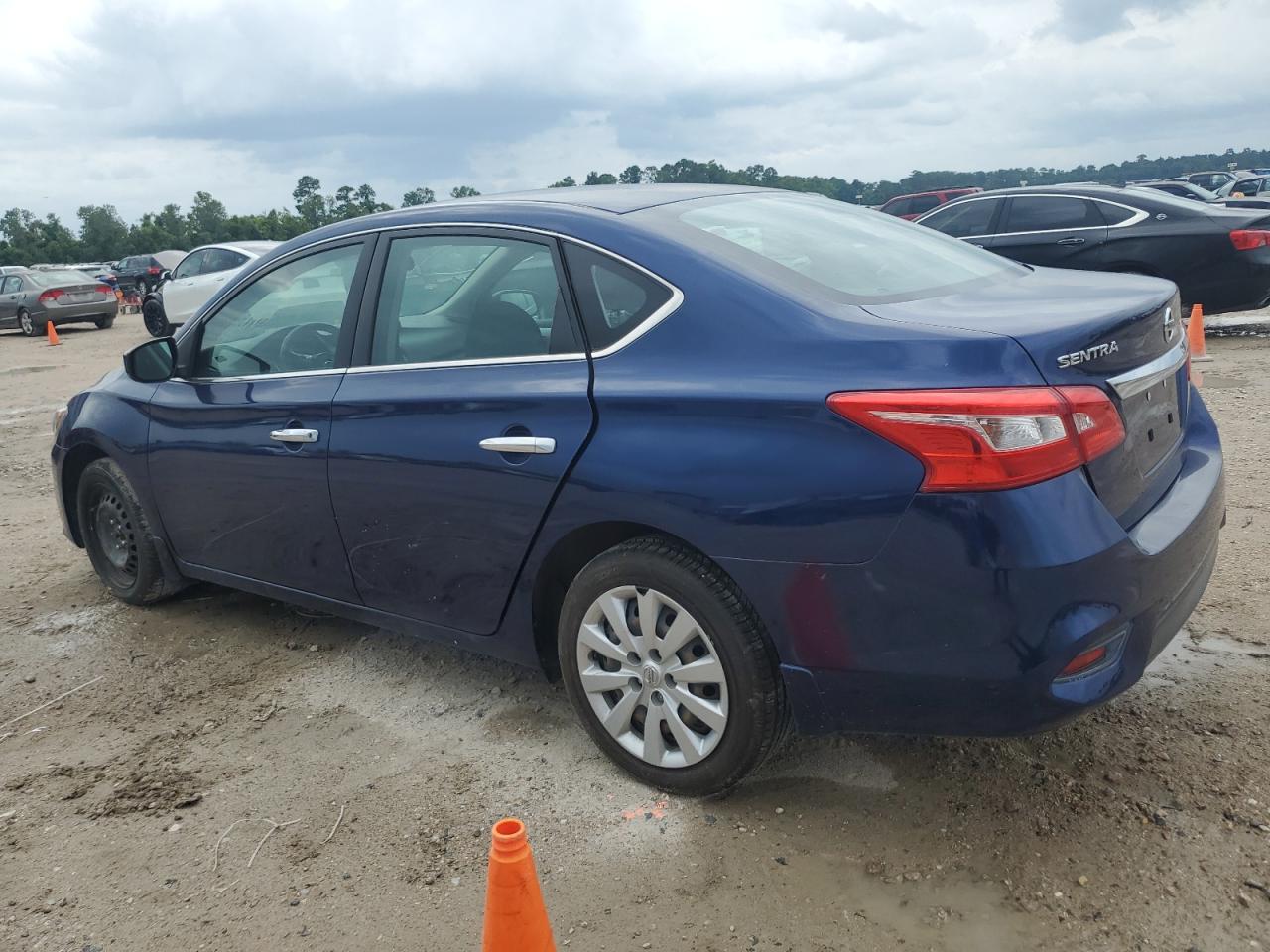 2019 Nissan Sentra S vin: 3N1AB7AP5KY275779