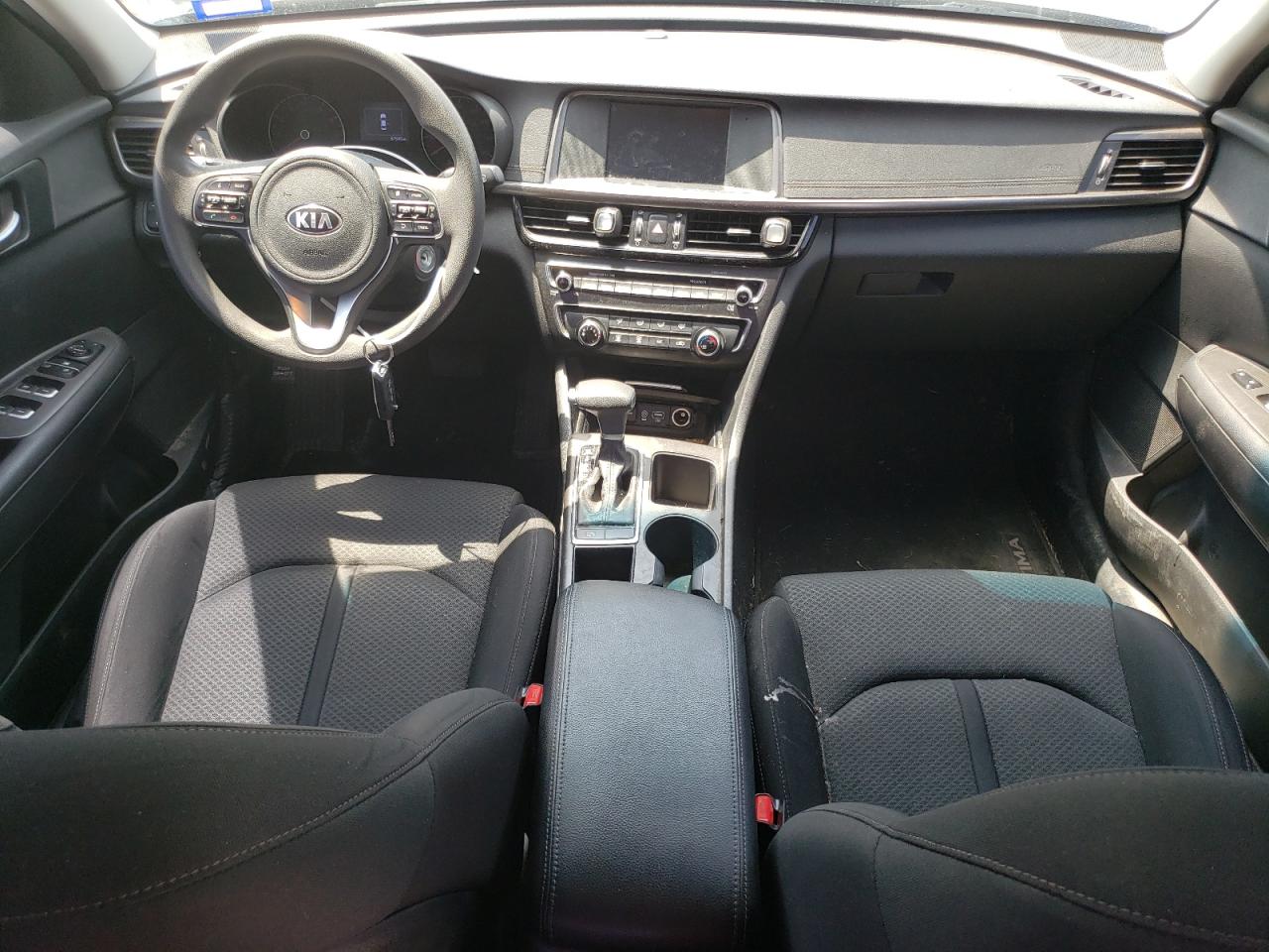 KNAGT4L33J5213609 2018 Kia Optima Lx