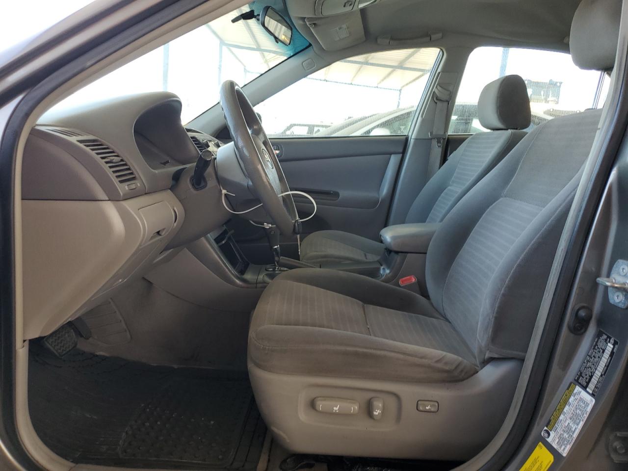 4T1BF30K95U601025 2005 Toyota Camry Le