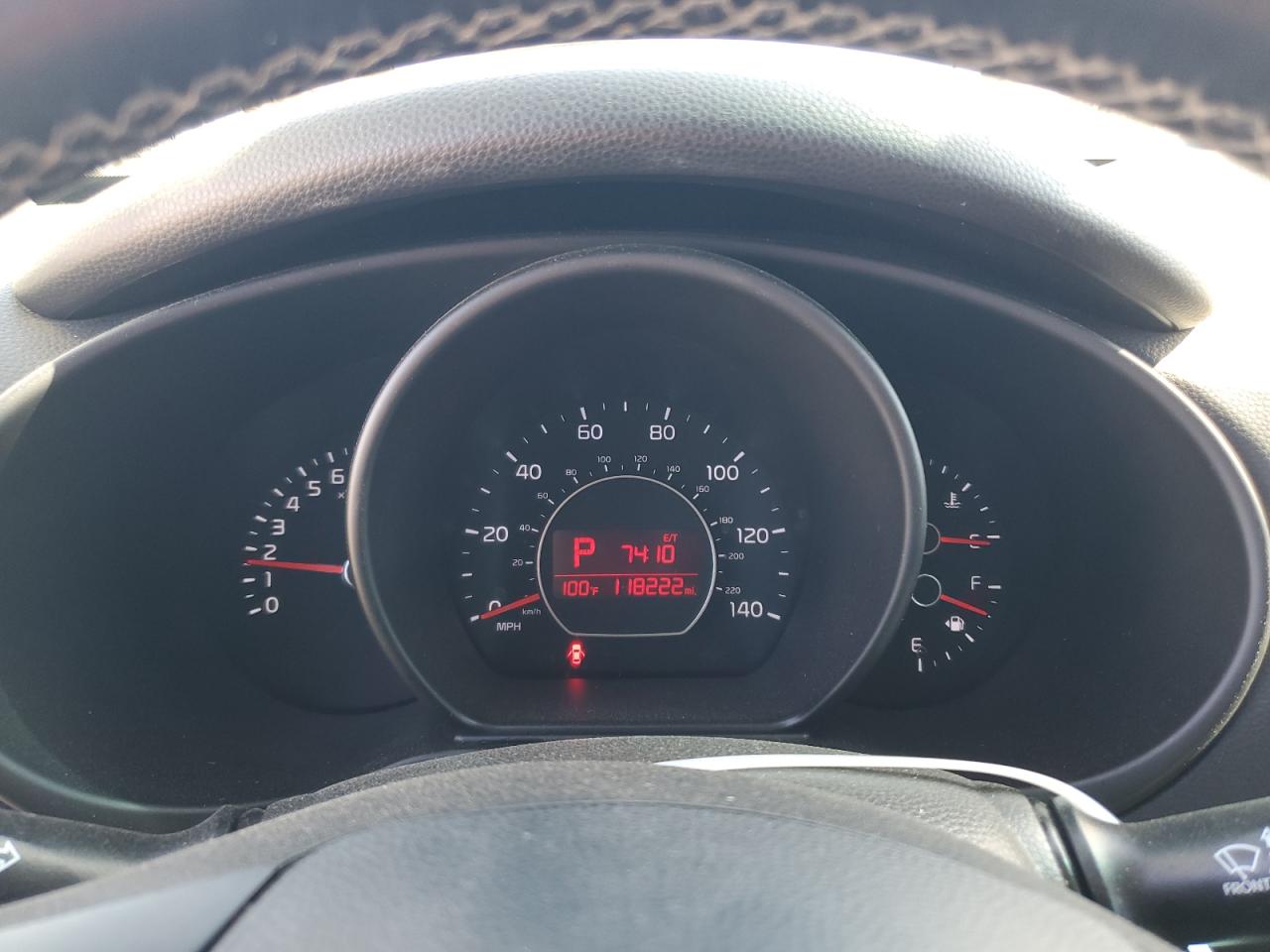 KNDJP3A56H7458608 2017 Kia Soul +