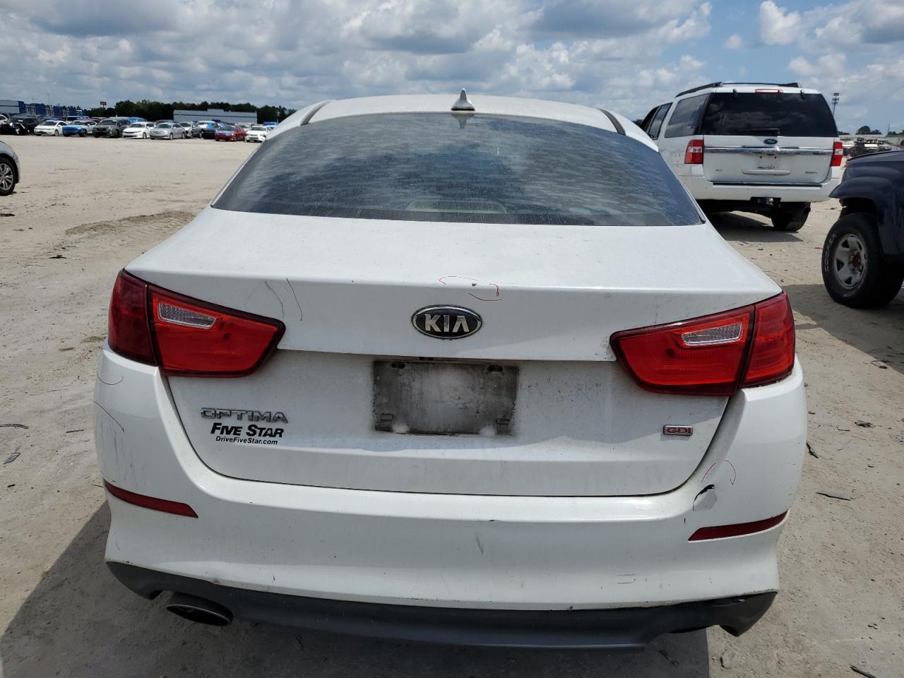 5XXGM4A76FG369068 2015 Kia Optima Lx