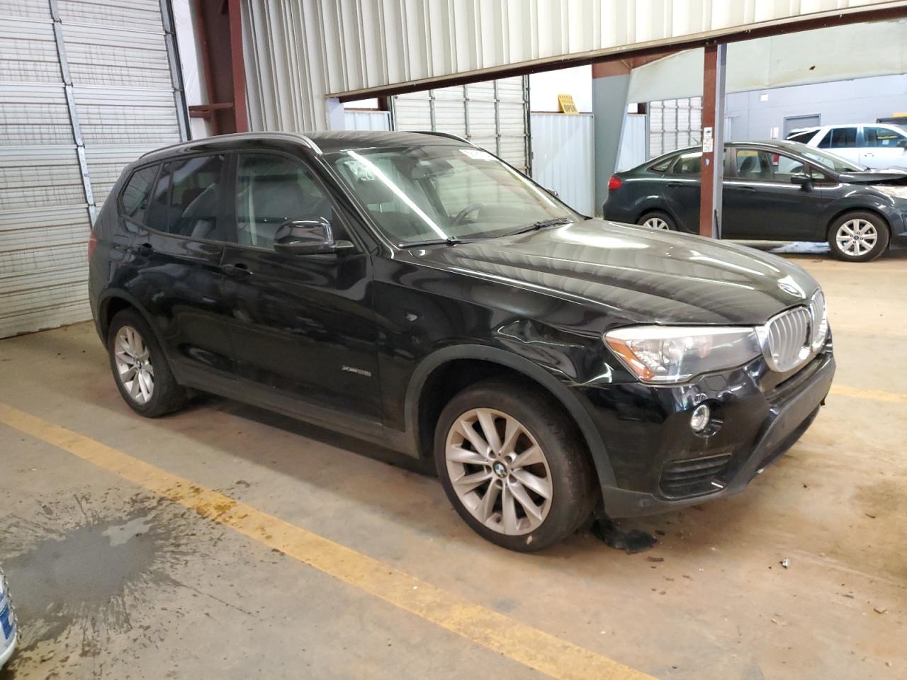 2015 BMW X3 xDrive28I vin: 5UXWX9C56F0D49790