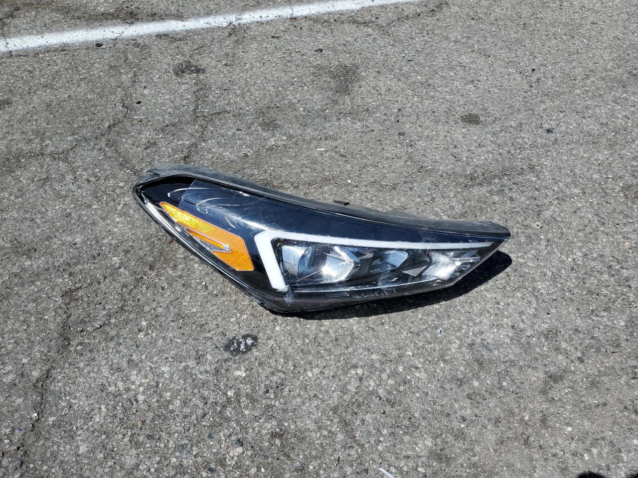 KM8J2CA49KU059864 2019 Hyundai Tucson Se