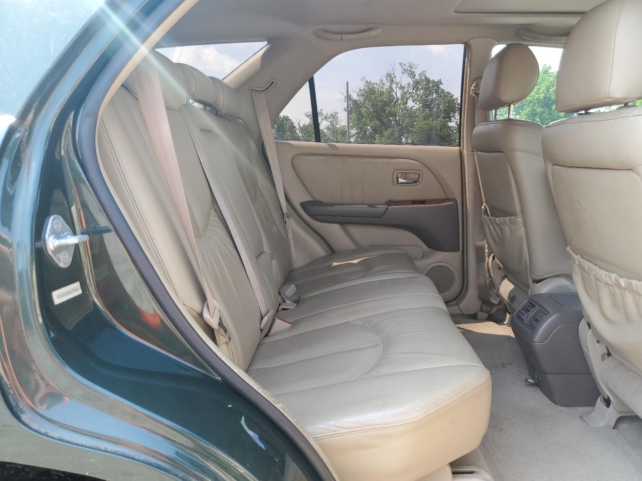 JTJHF10U310175528 2001 Lexus Rx 300