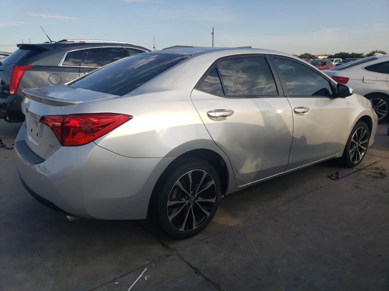 2017 Toyota Corolla L vin: 5YFBURHE8HP667966