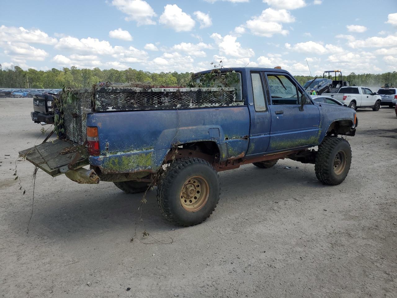 JT4RN66D9E5046880 1984 Toyota Pickup Xtracab Rn66 Dlx