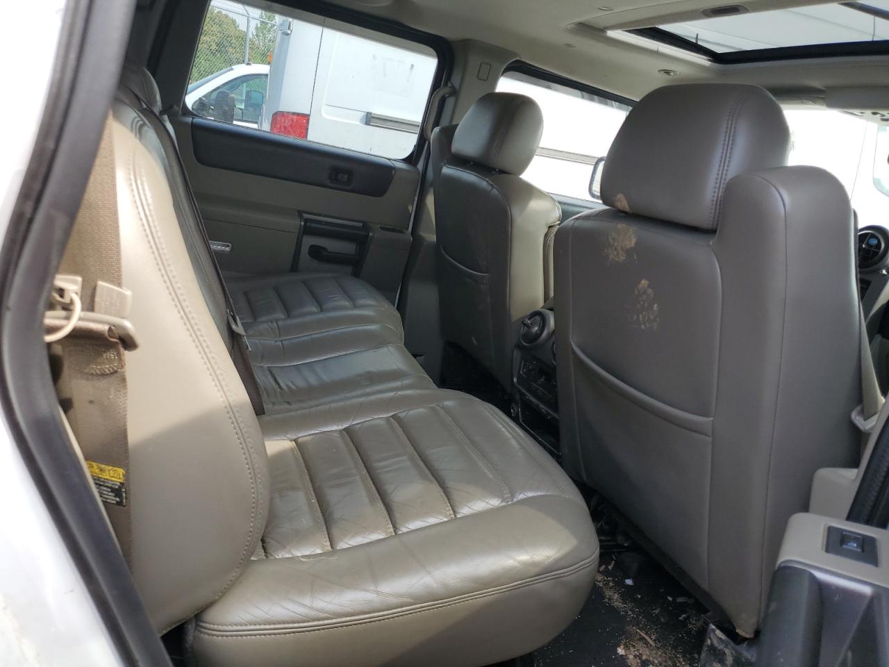 5GRGN23U14H113438 2004 Hummer H2