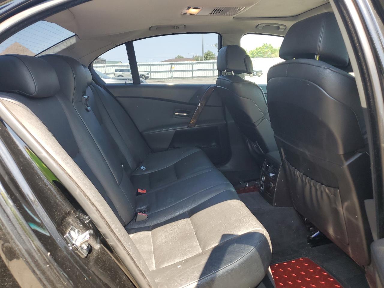 WBANF33547CS41630 2007 BMW 525 Xi