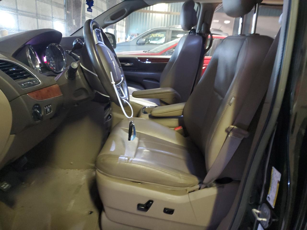 2C4RC1BG1ER143549 2014 Chrysler Town & Country Touring