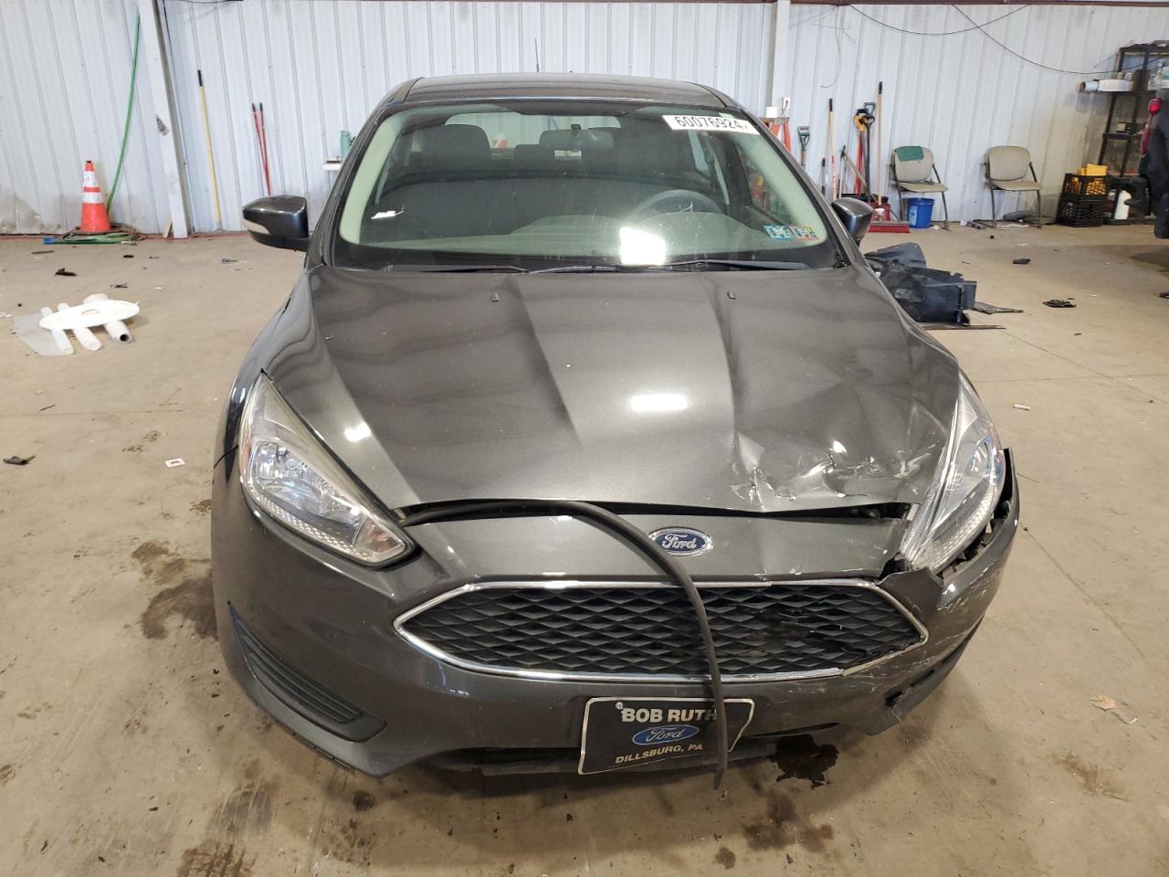 2017 Ford Focus Se vin: 1FADP3K23HL316425