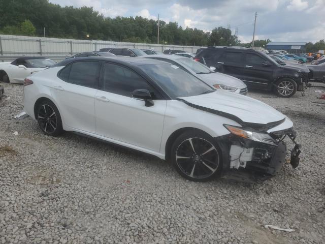 VIN 4T1B61HK4KU294786 2019 Toyota Camry, Xse no.4