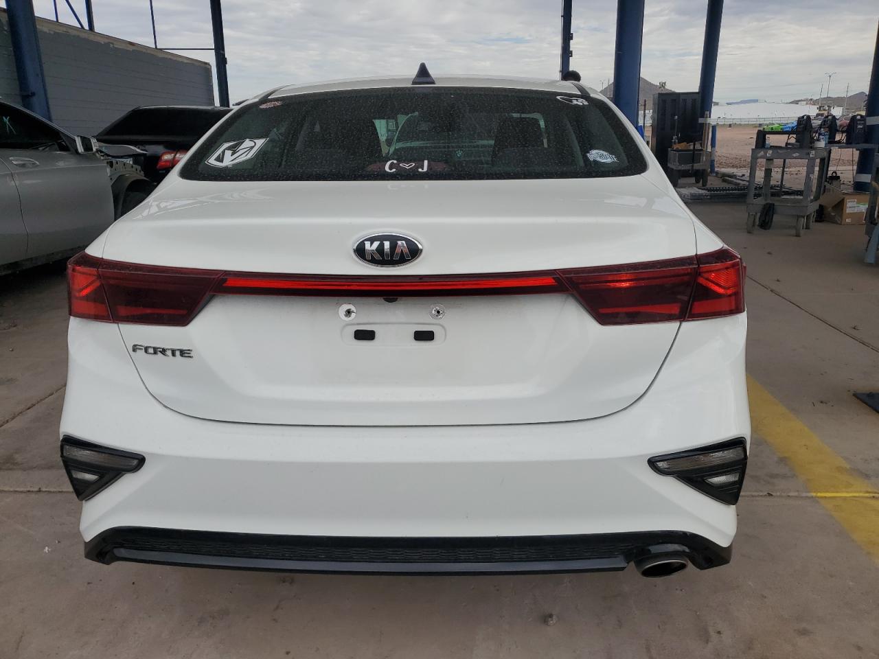 3KPF24ADXME311493 2021 Kia Forte Fe