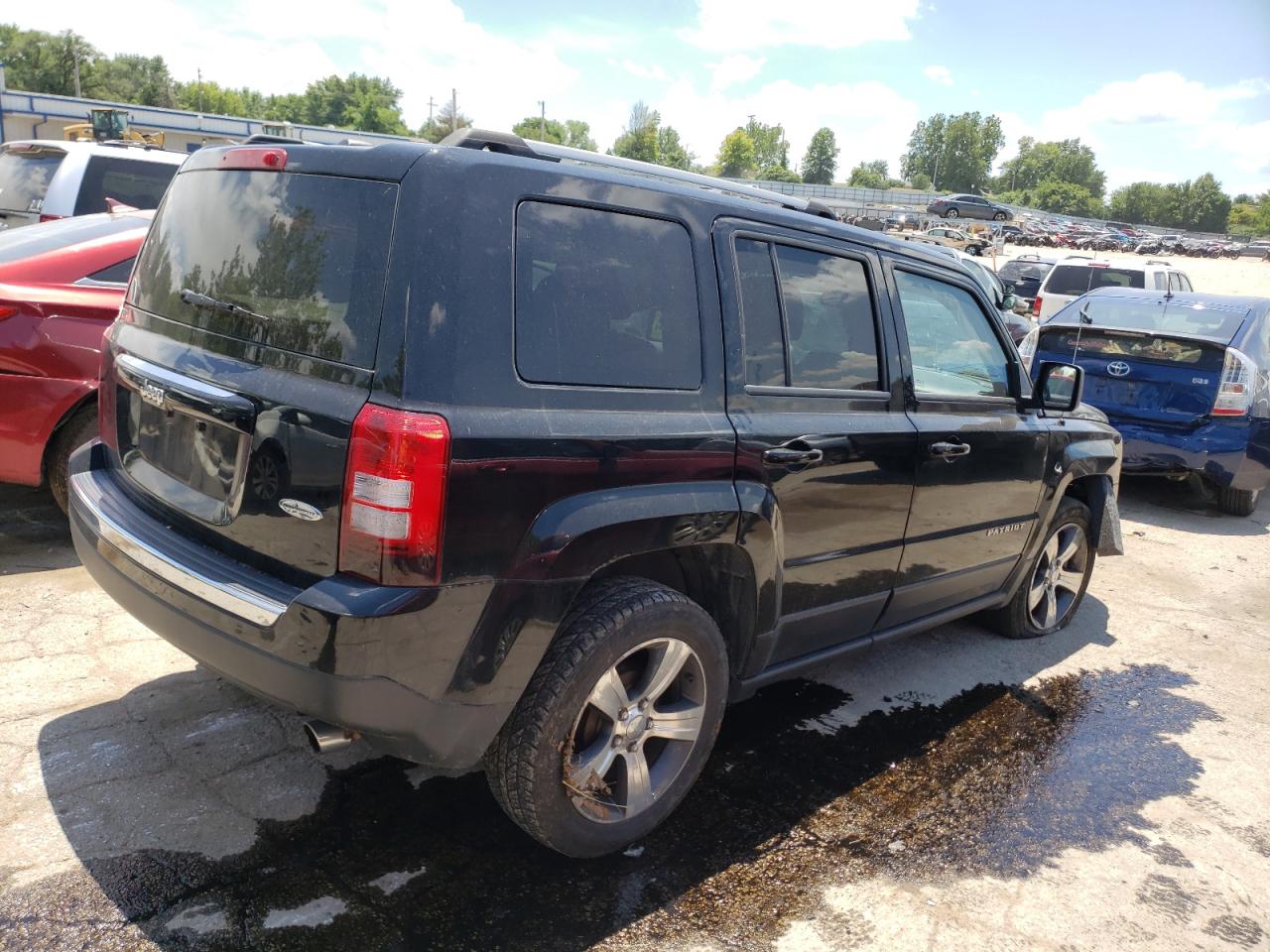 2016 Jeep Patriot Latitude vin: 1C4NJPFA1GD609564