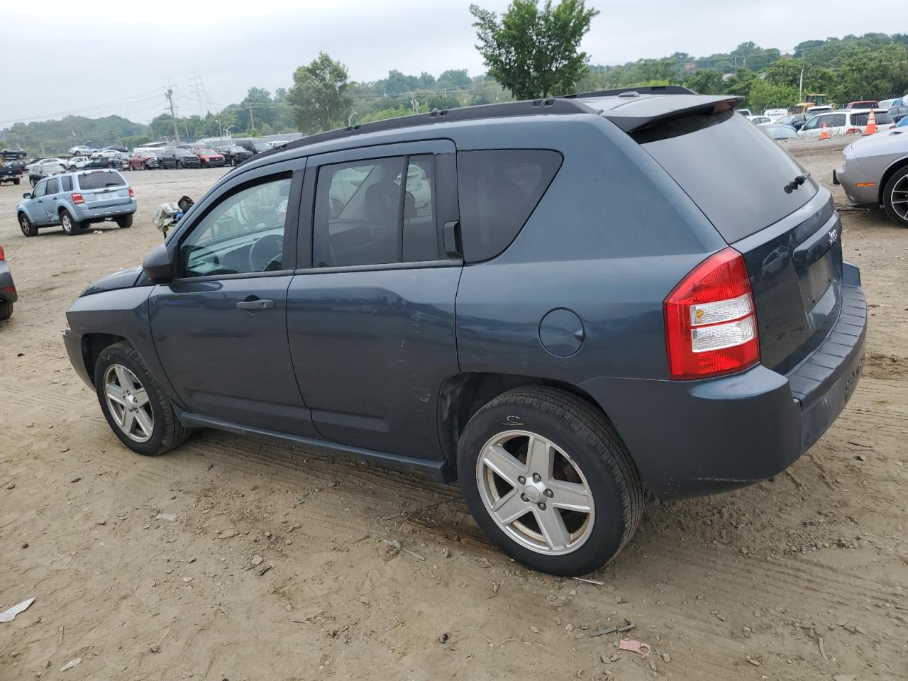 1J8FT47W97D358230 2007 Jeep Compass