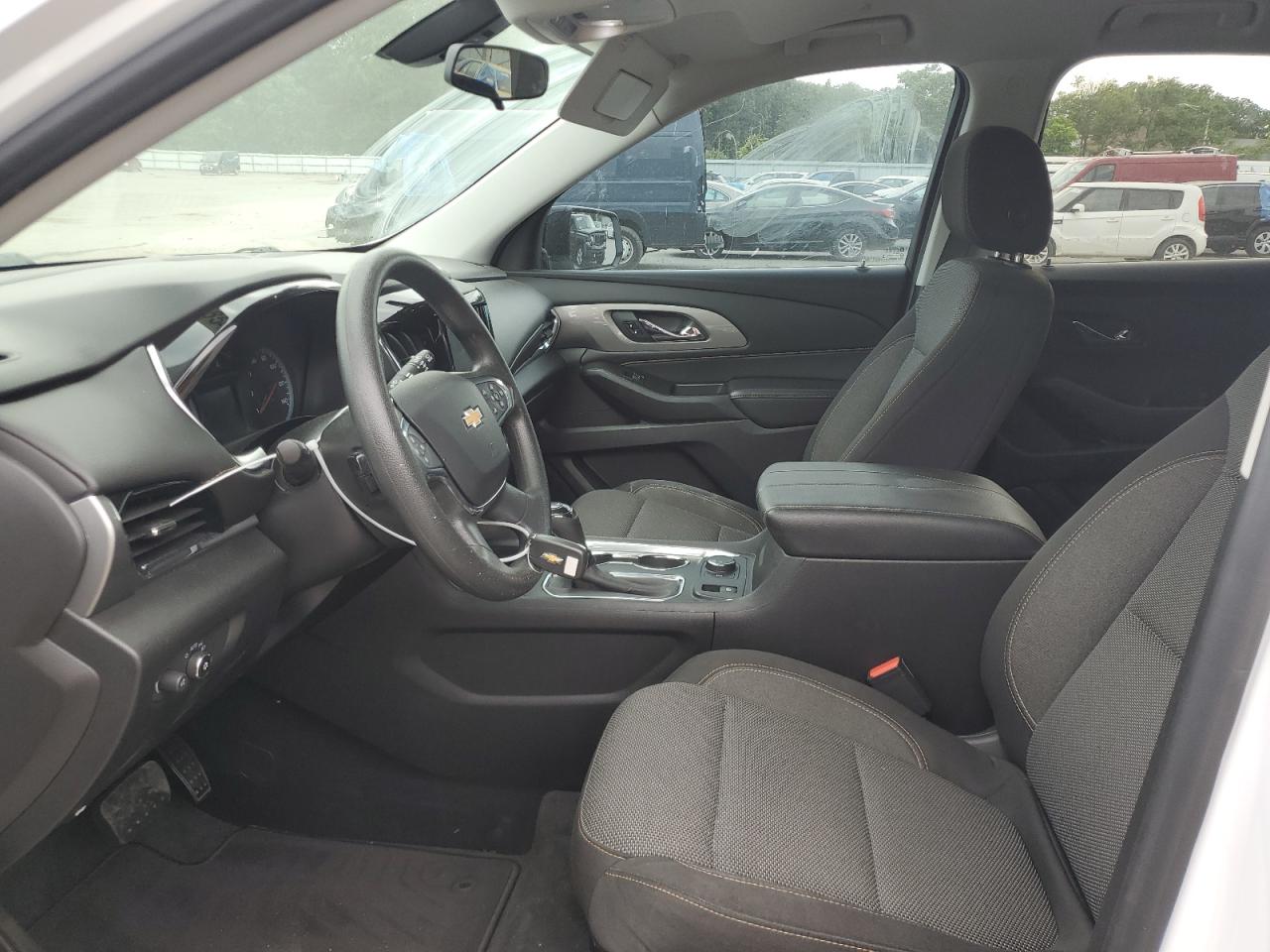 1GNERFKW3KJ133999 2019 Chevrolet Traverse Ls