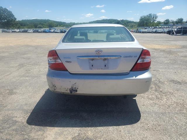 2004 Toyota Camry Le VIN: 4T1BE32K04U372684 Lot: 57728854