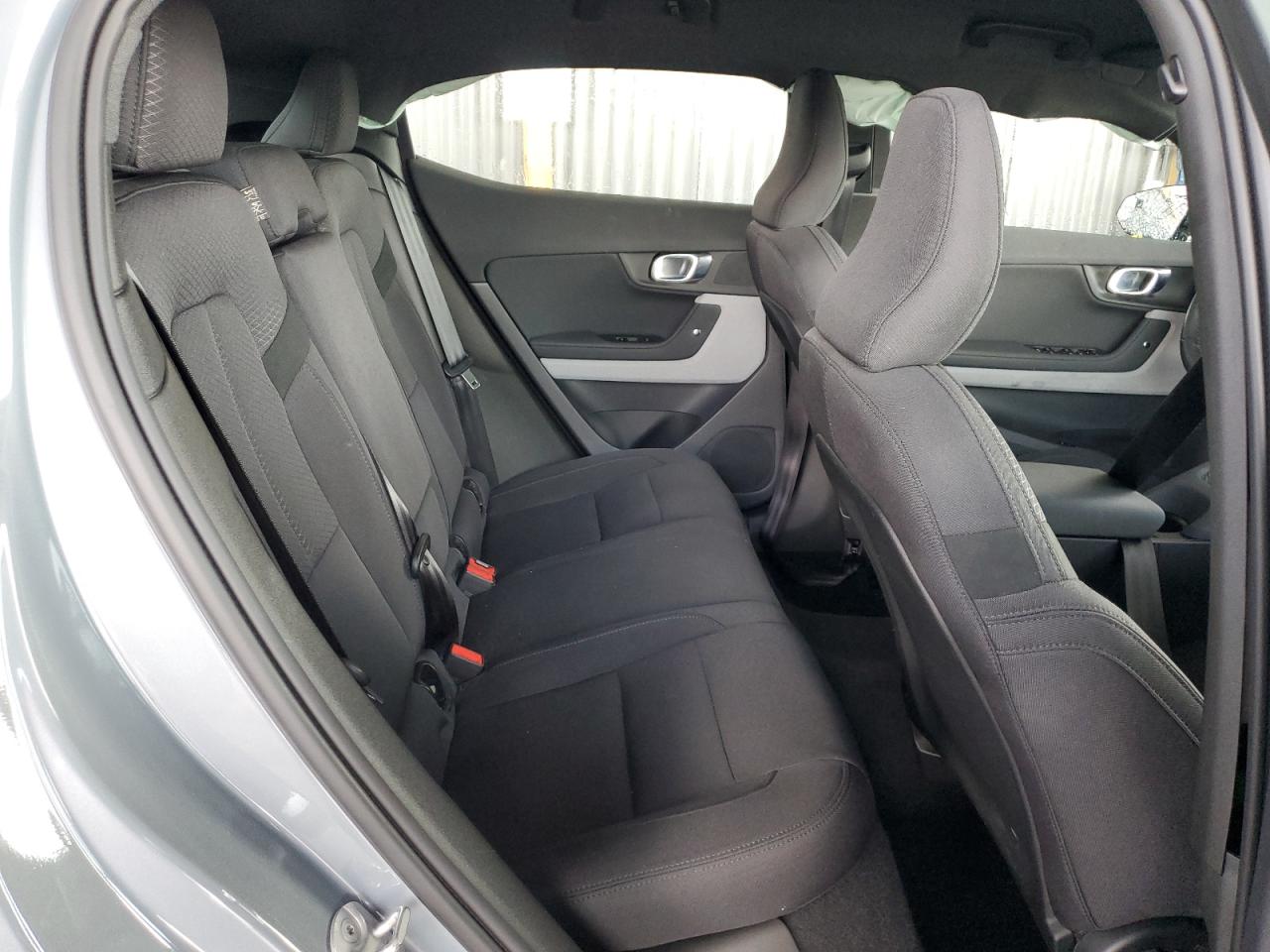 YSMEG3KA8PL122806 2023 Polestar 2