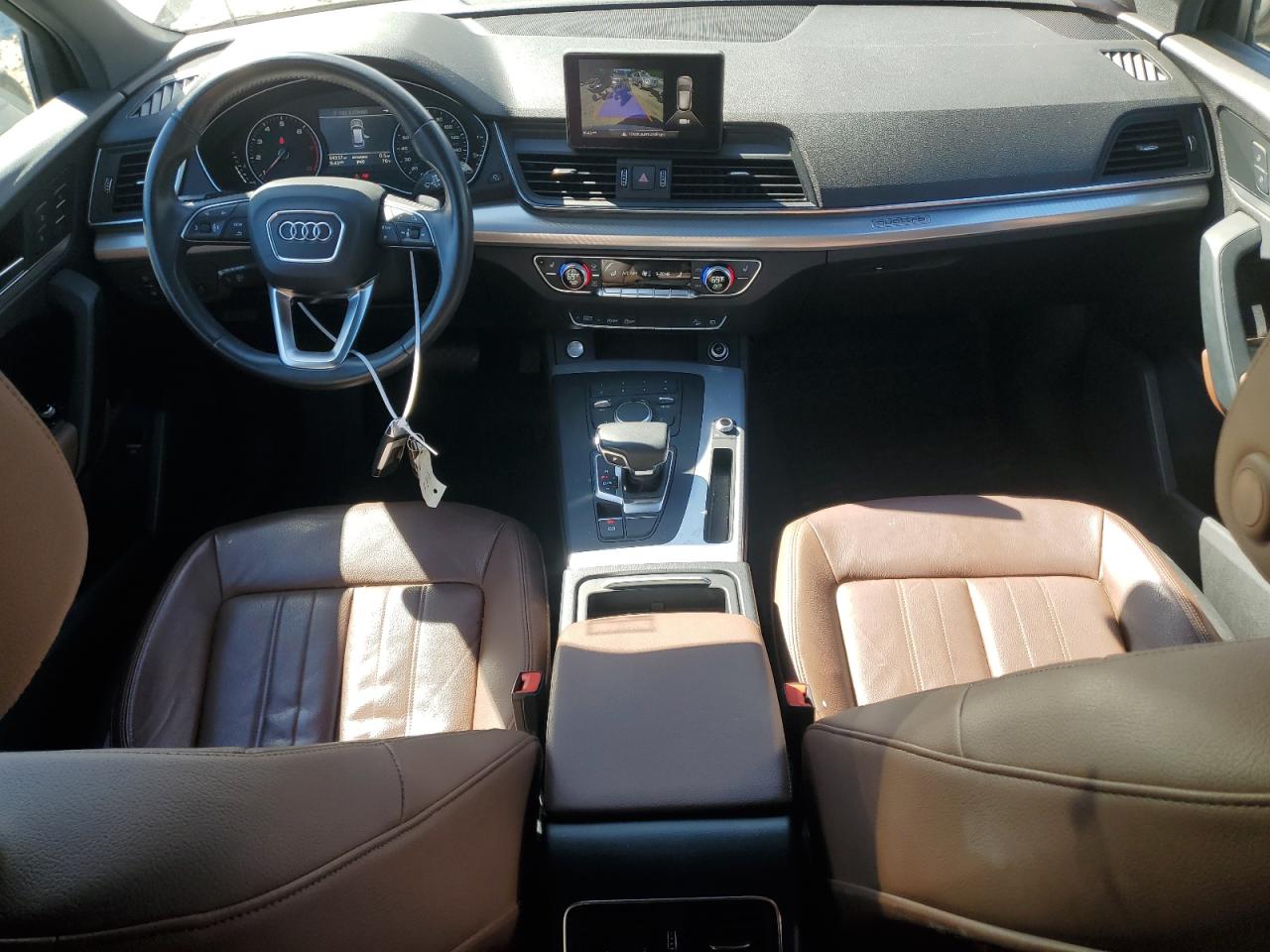 WA1ANAFY2J2052142 2018 Audi Q5 Premium