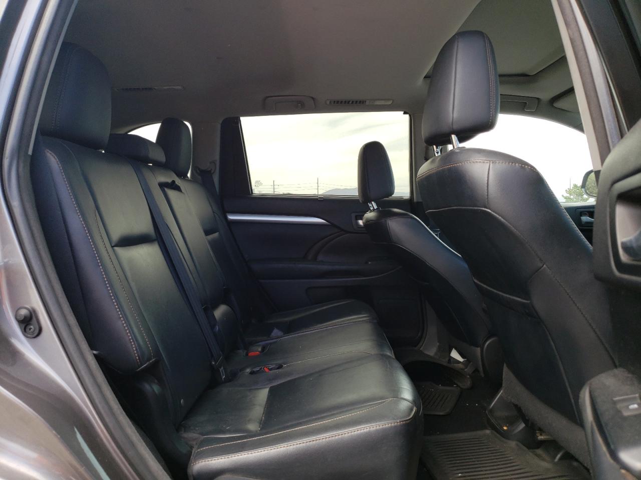 5TDJKRFH6GS280840 2016 Toyota Highlander Xle