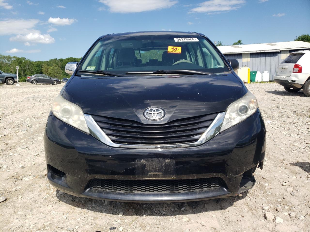 5TDZK3DC2CS192305 2012 Toyota Sienna