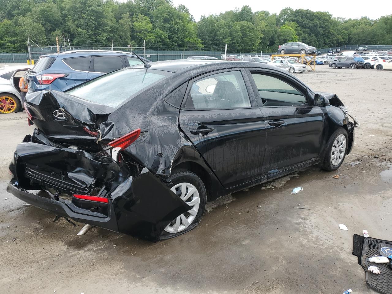 2019 Hyundai Accent Se vin: 3KPC24A32KE057561