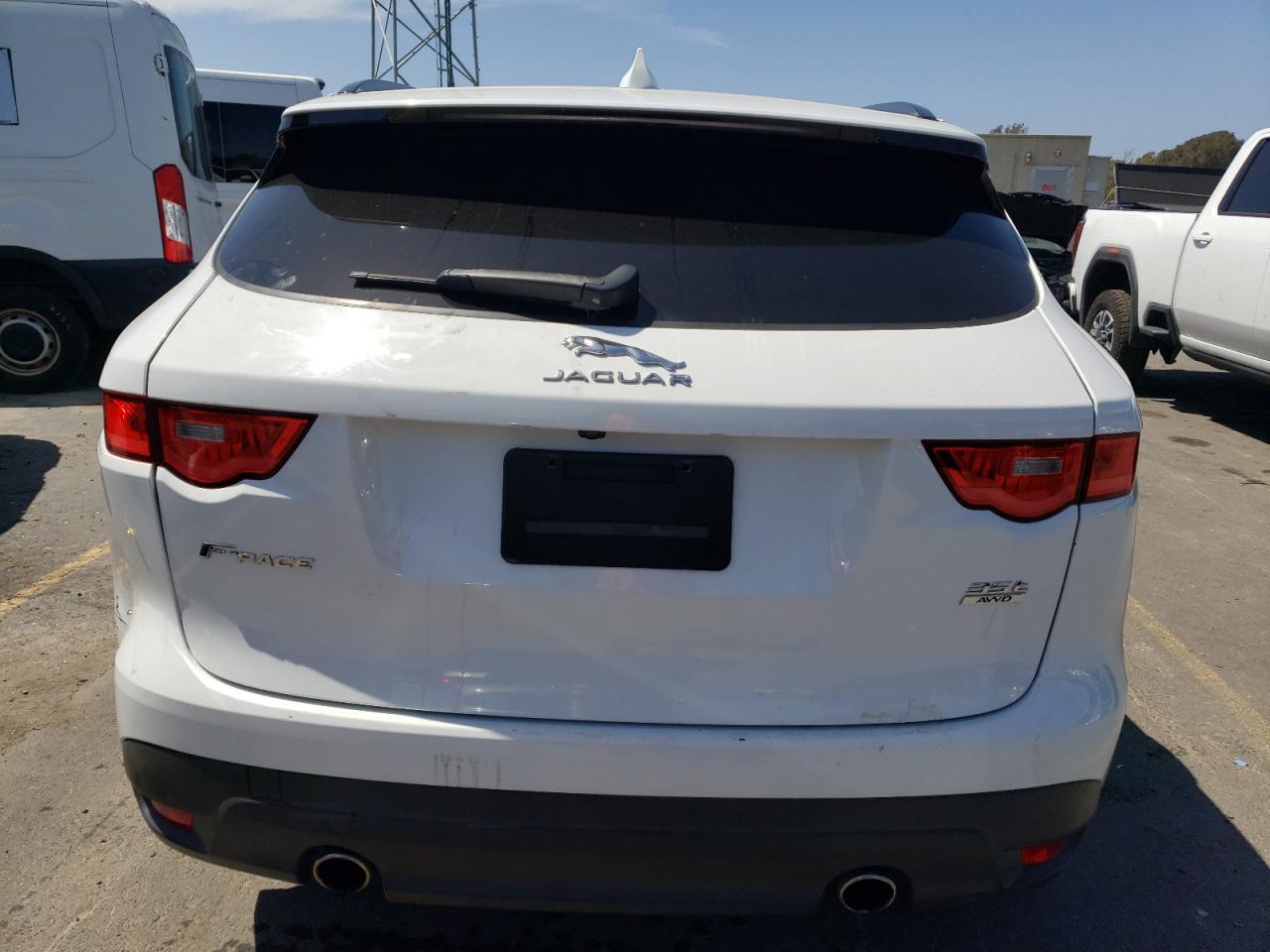 SADCJ2EV1JA271286 2018 Jaguar F-Pace Premium
