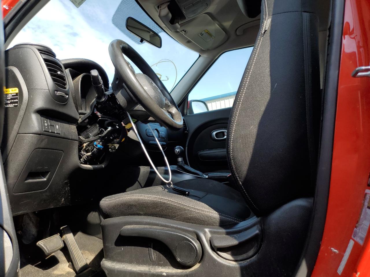 KNDJP3A51H7418064 2017 Kia Soul +