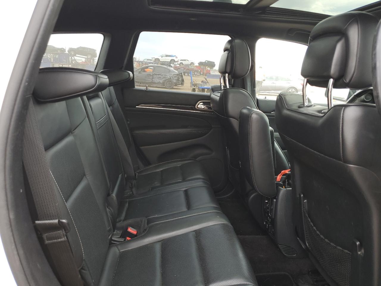 1C4RJFCG9GC325447 2016 Jeep Grand Cherokee Overland