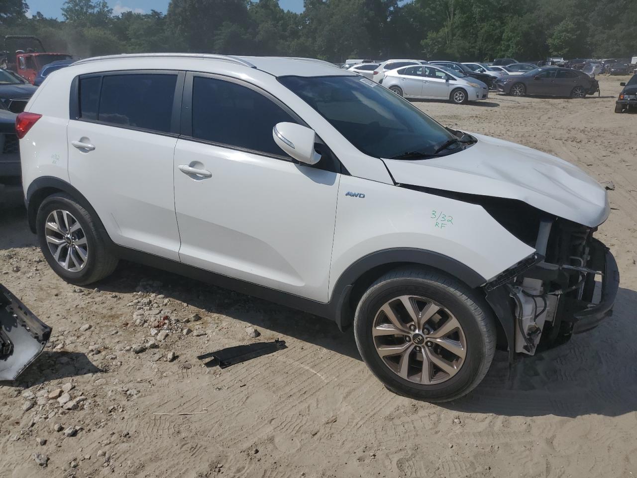 KNDPBCAC0F7706694 2015 Kia Sportage Lx