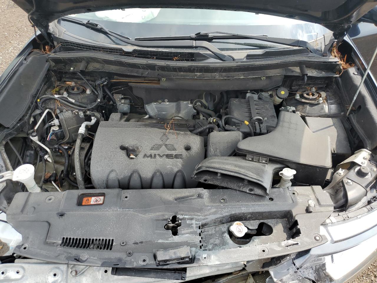 JA4AD3A30KZ042485 2019 Mitsubishi Outlander Se