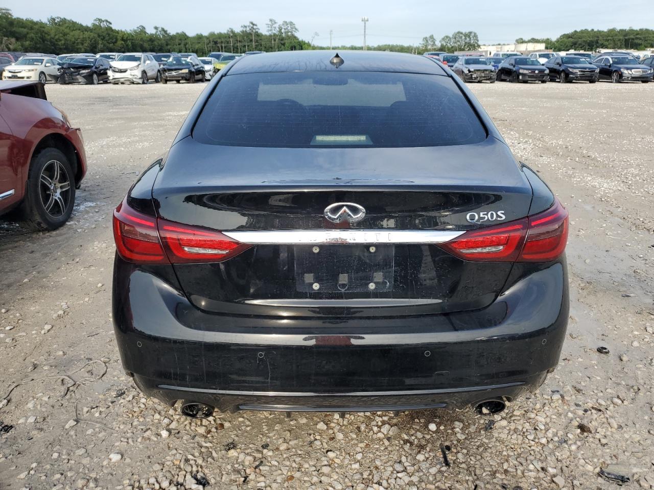 JN1EV7AP4JM355388 2018 Infiniti Q50 Luxe