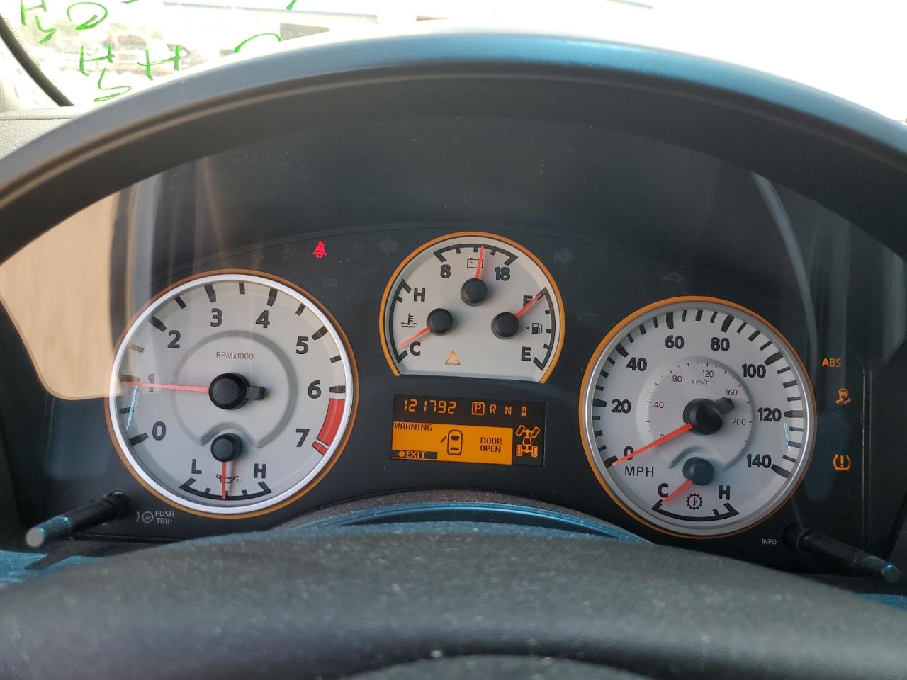 1N6BA0EC2CN322121 2012 Nissan Titan S