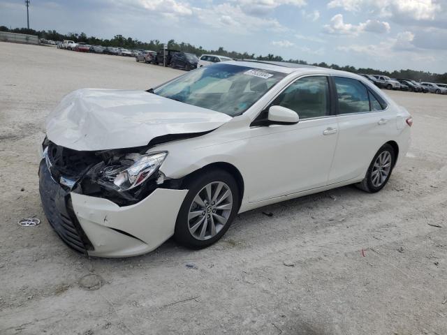 2015 Toyota Camry Le VIN: 4T1BF1FKXFU890350 Lot: 57532004