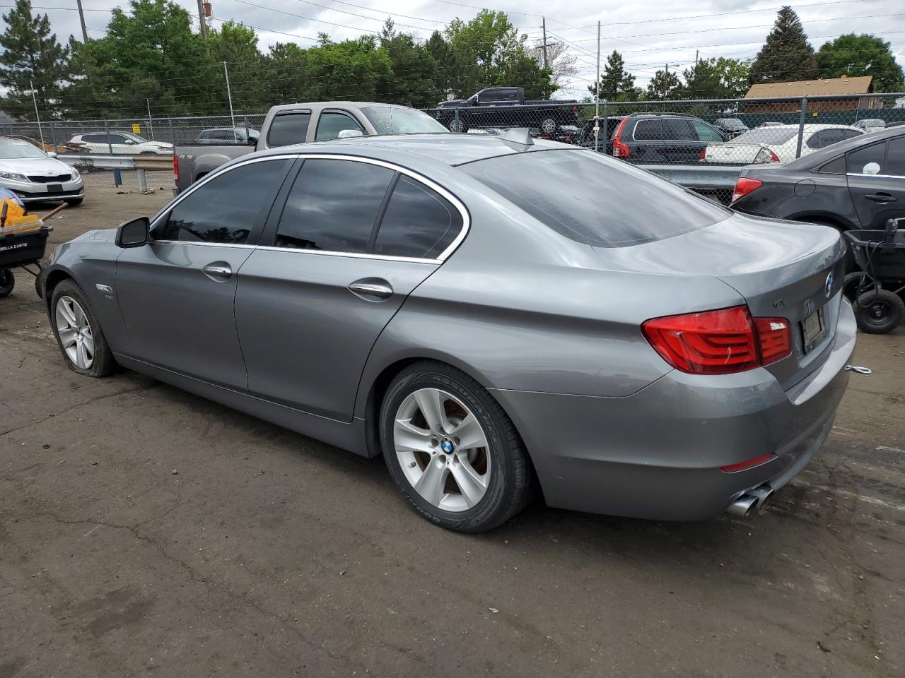 2012 BMW 528 Xi vin: WBAXH5C54CDW11042