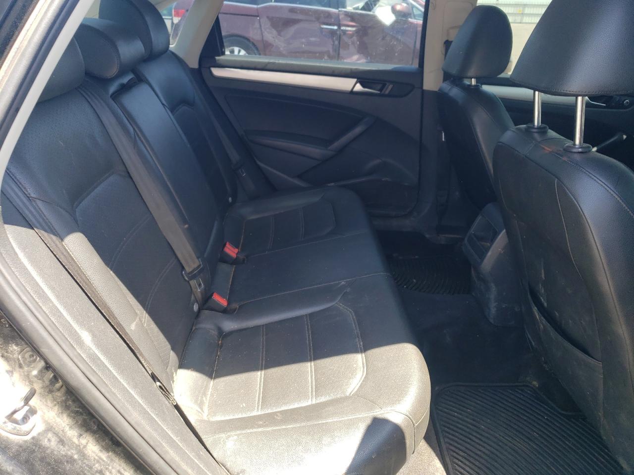 1VWBP7A37CC071962 2012 Volkswagen Passat Se