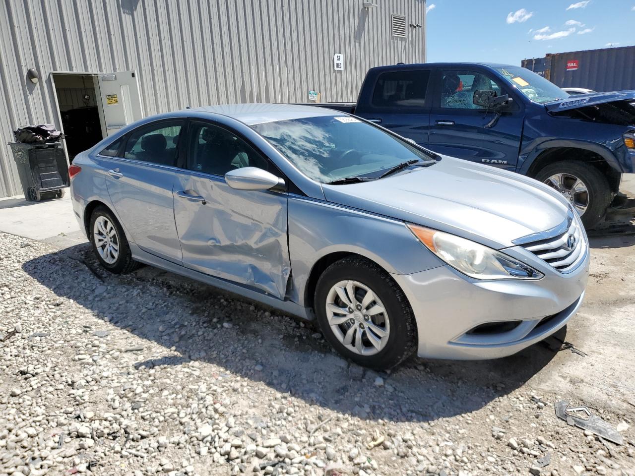 5NPEB4AC4BH203656 2011 Hyundai Sonata Gls